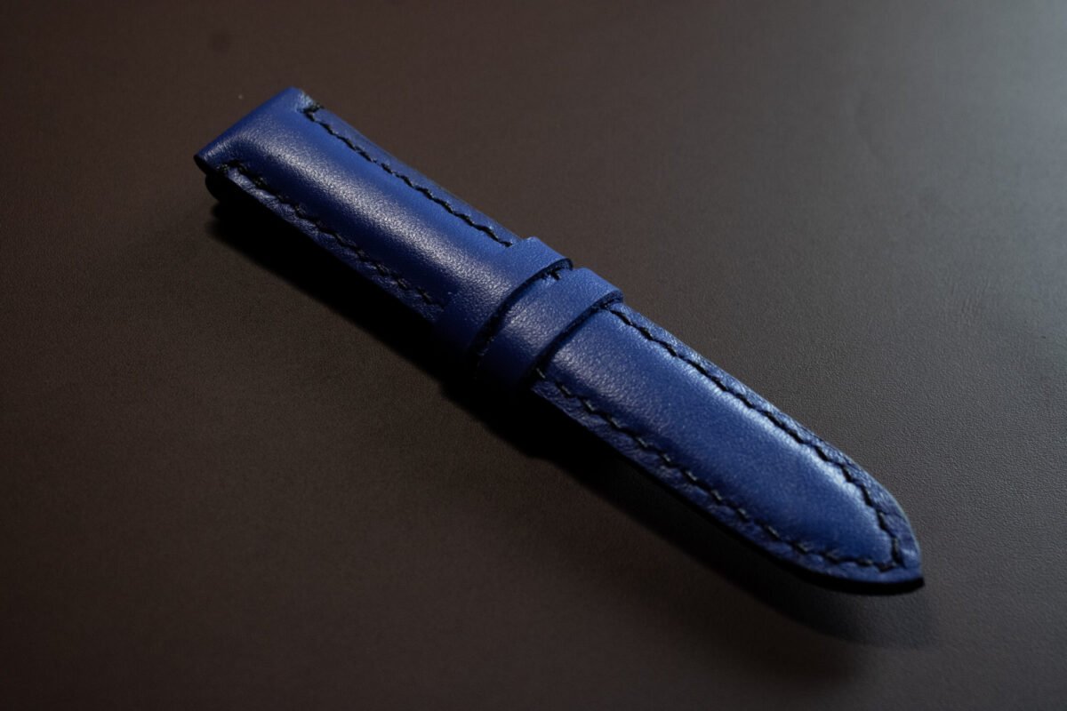 Bracelet en cuir de veau Bleu électrique – Image 3