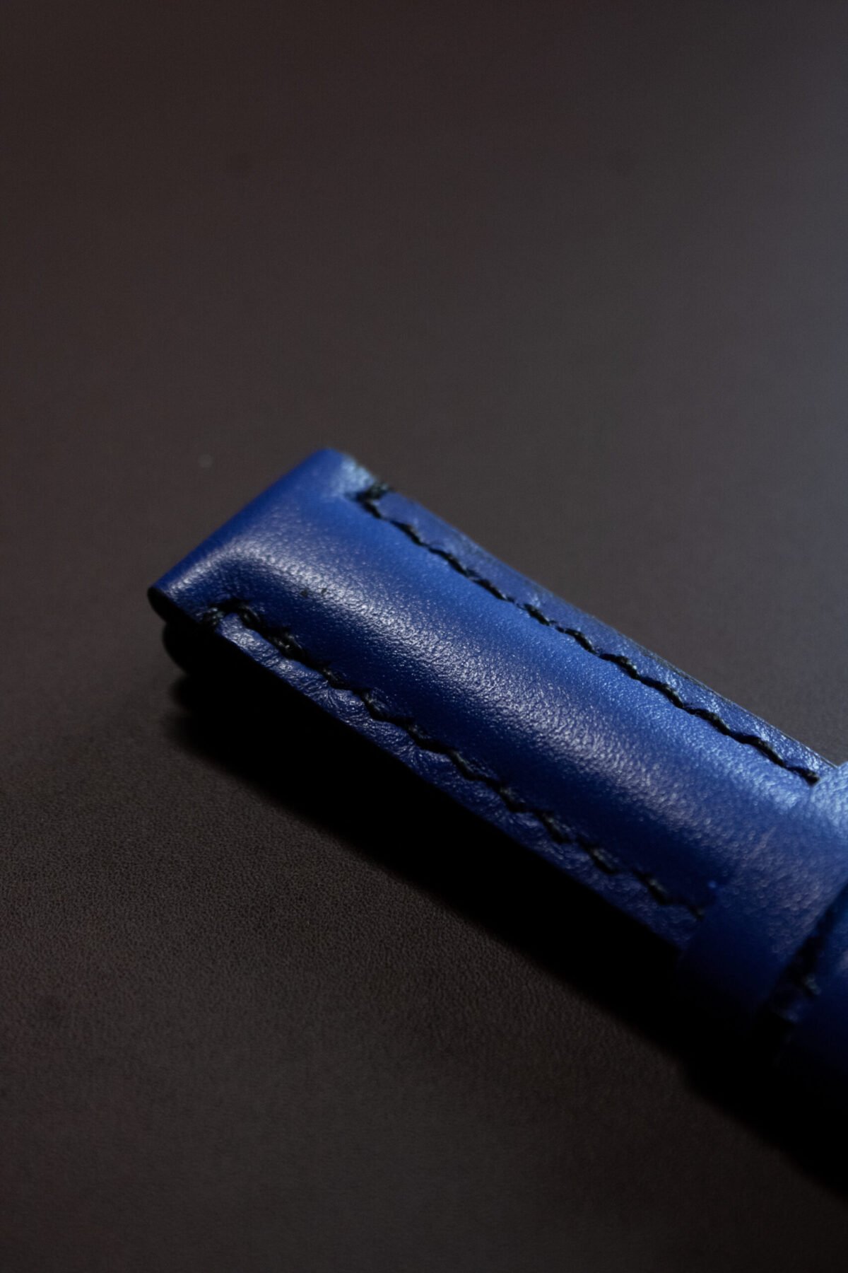 Bracelet en cuir de veau Bleu électrique – Image 4