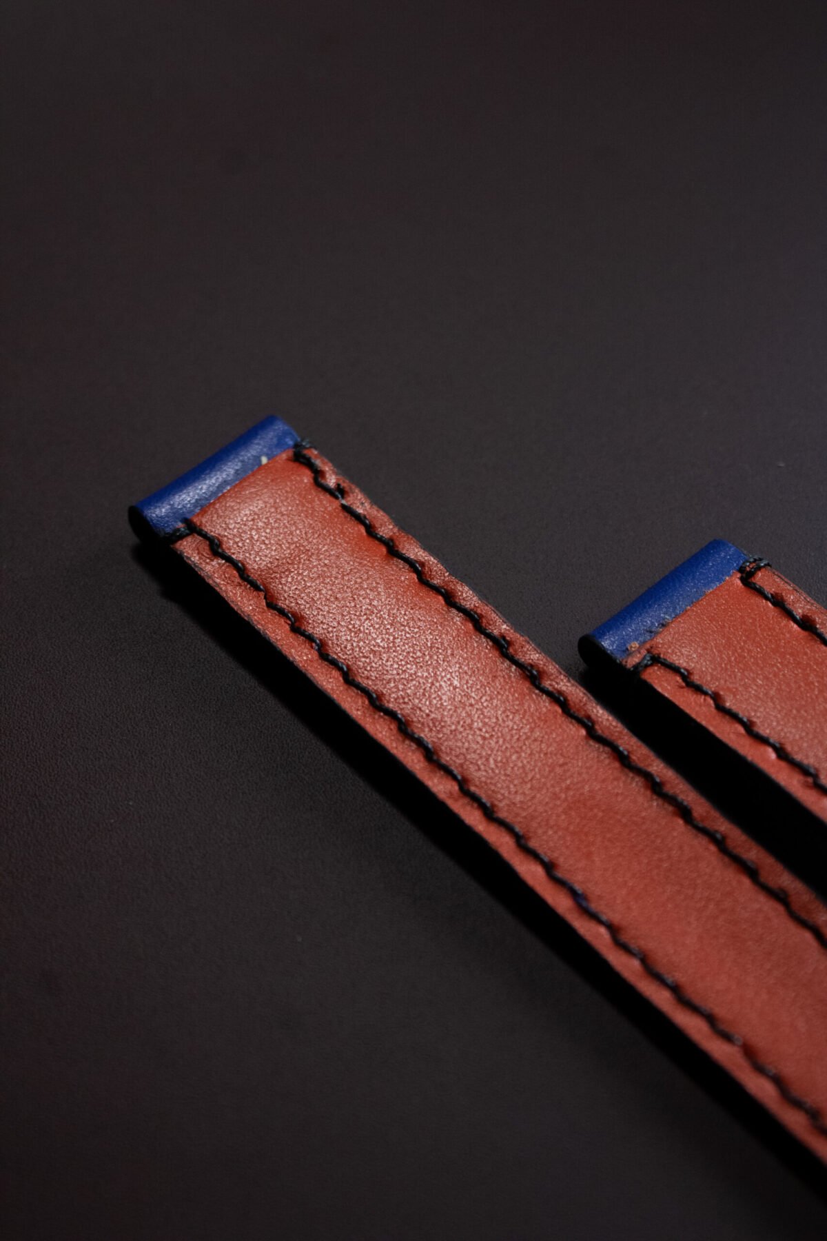 Bracelet en cuir de veau Bleu électrique – Image 2