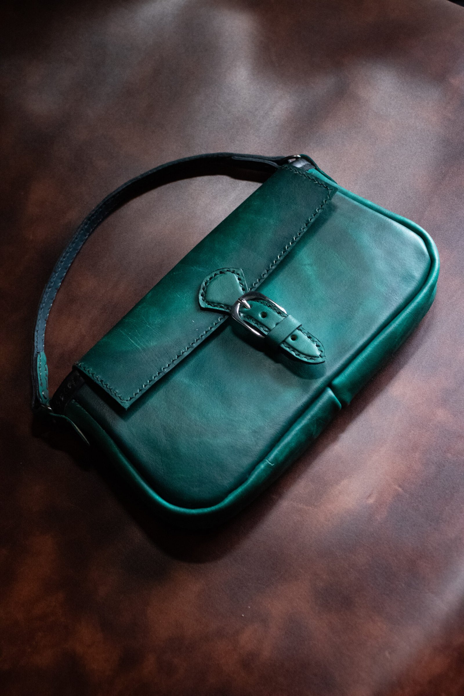 Sac à main - Forme Baguette - sans bandoulière – Image 2