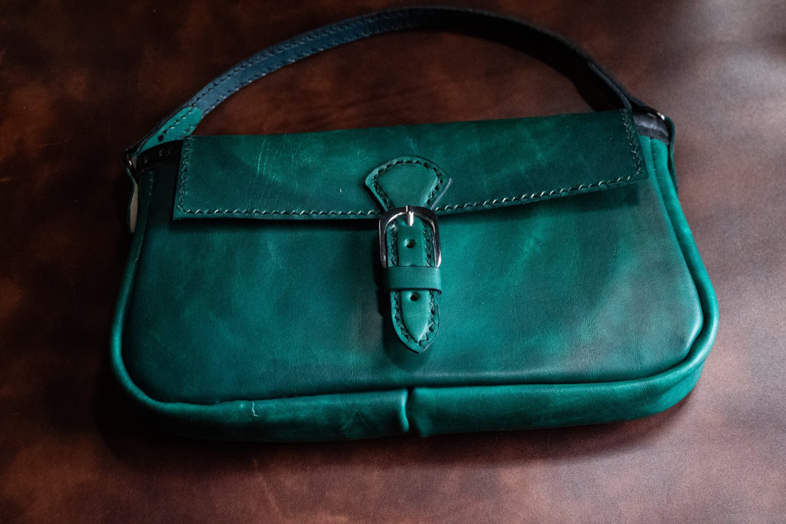 Sac à main - Forme Baguette - sans bandoulière – Image 3